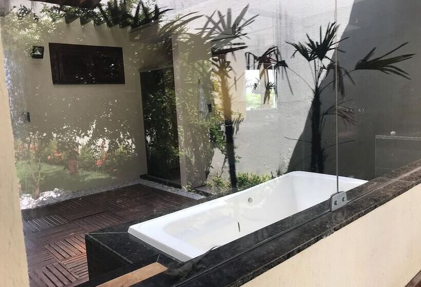 مسافرخانه Pousada Solarium Prainha