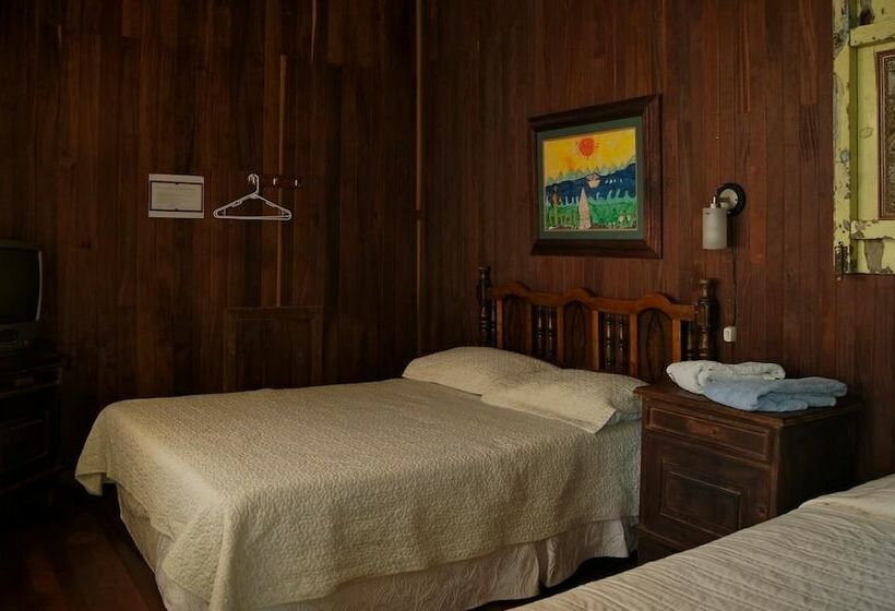 فندق فئة نجمة واحدة Punta Descartes