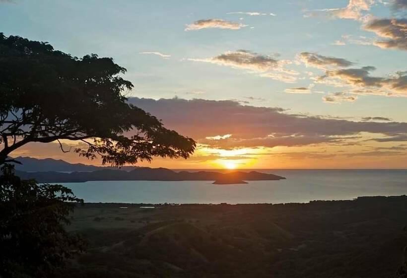 فندق فئة نجمة واحدة Punta Descartes