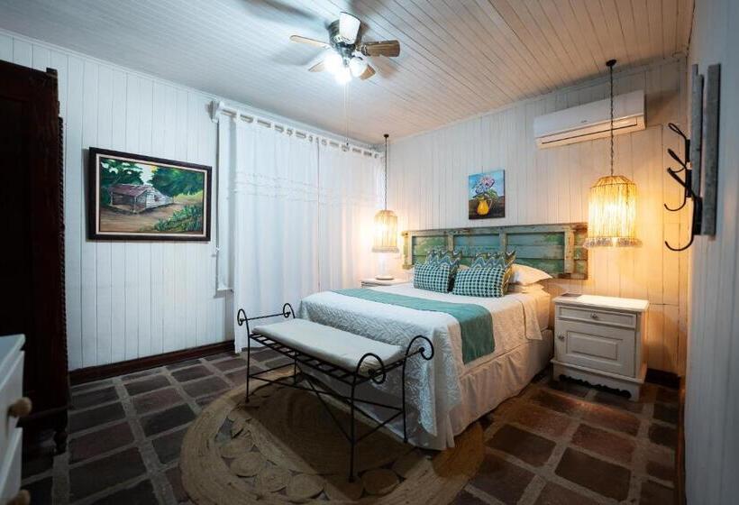 فندق فئة نجمة واحدة Punta Descartes