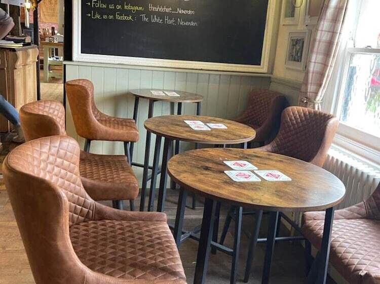 Хостел The White Hart