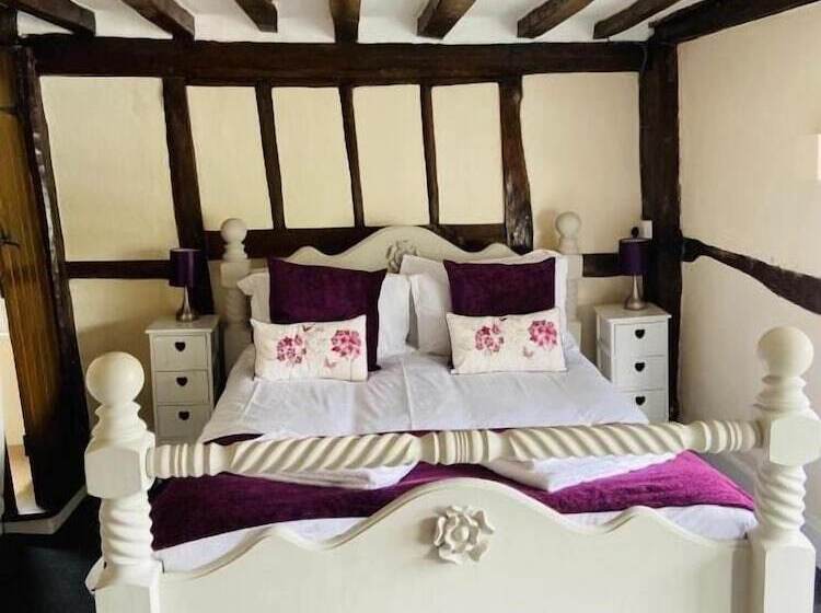 Хостел The White Hart