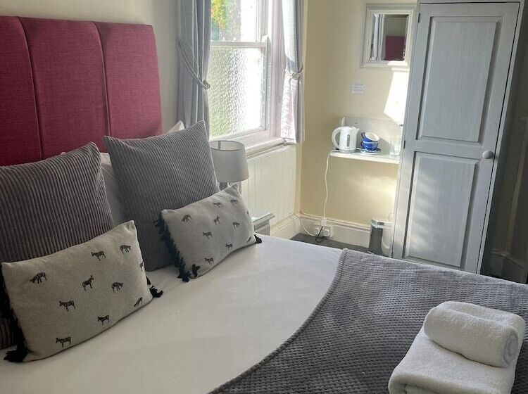 Хостел The White Hart