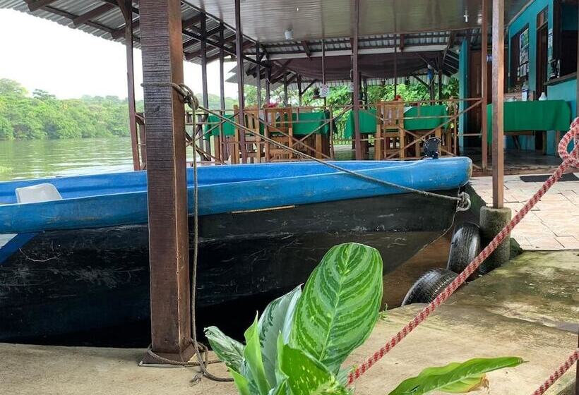 Отель All Rankins Eco Lodge