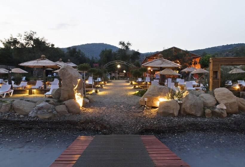 فندق Antique Beach And Bungalow