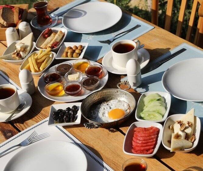 فندق Antique Beach And Bungalow