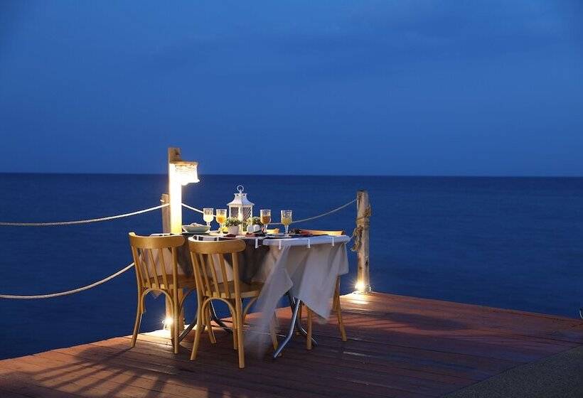 فندق Antique Beach And Bungalow