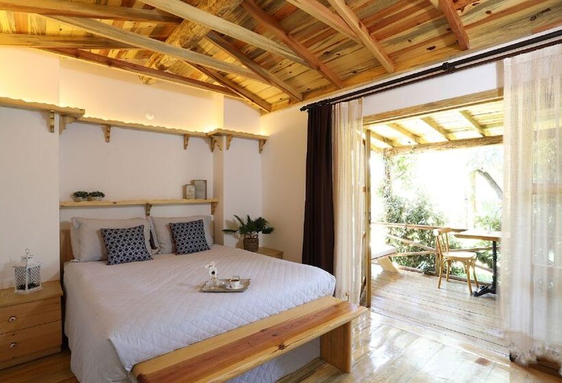 فندق Antique Beach And Bungalow