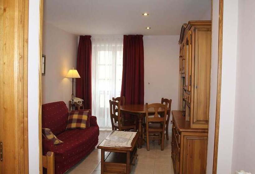 فندق Apartamentos La Lula