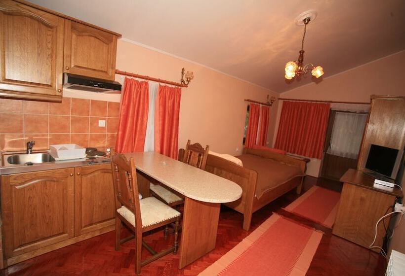 فندق Apartments Vrata Baranje