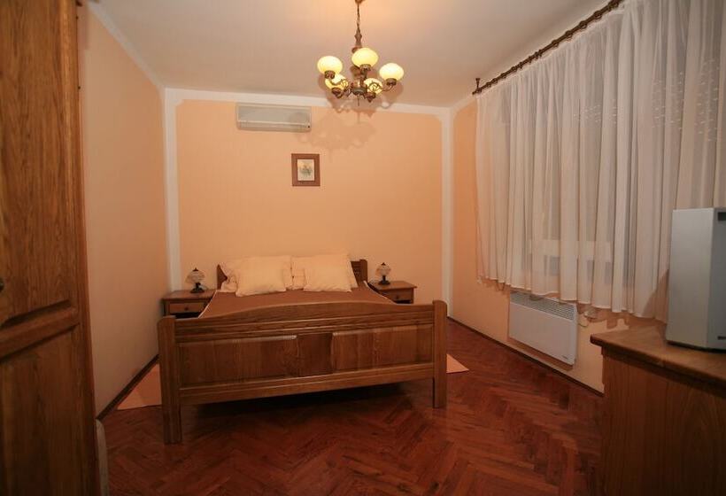 فندق Apartments Vrata Baranje