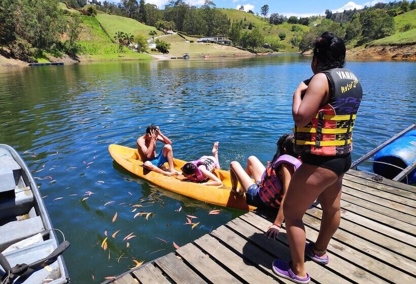 בית מלון כפרי Aqua Ecolodge