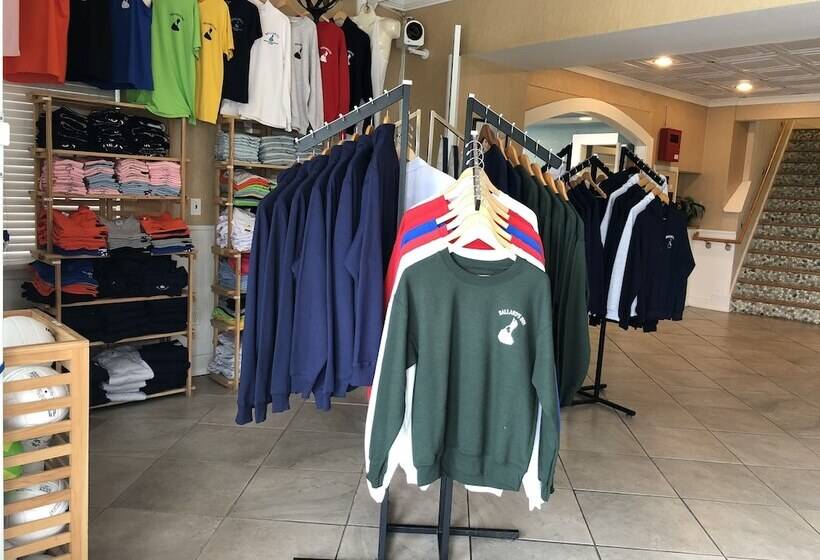 فندق Ballard S Beach Resort