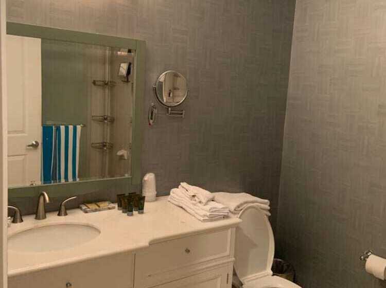 فندق Ballard S Beach Resort