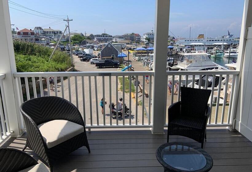 فندق Ballard S Beach Resort