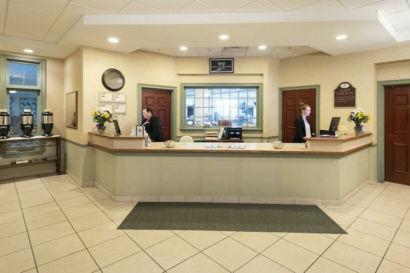 Отель Vinifera Inn A Belhurst Property