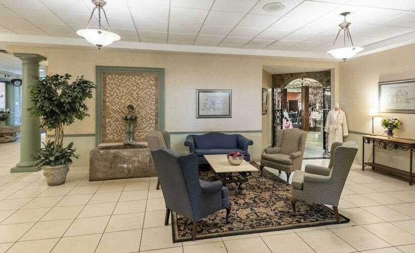 Отель Vinifera Inn A Belhurst Property