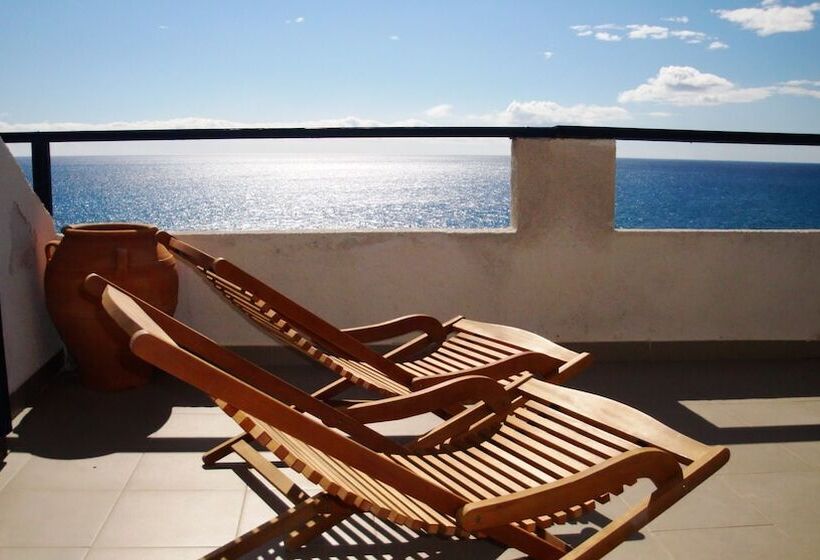 호텔 Big Blue Apartments