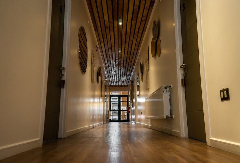 בית מלון כפרי Boutique Restaurant Kran Kreen