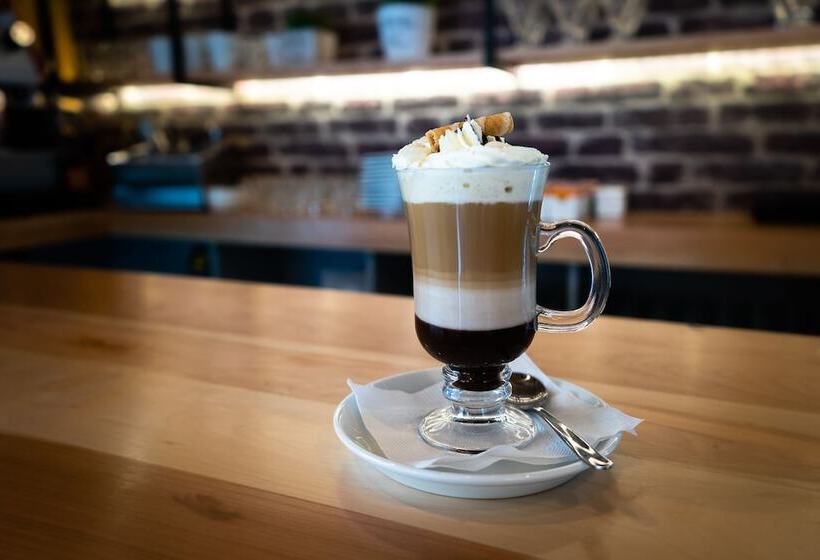 בית מלון כפרי Boutique Restaurant Kran Kreen