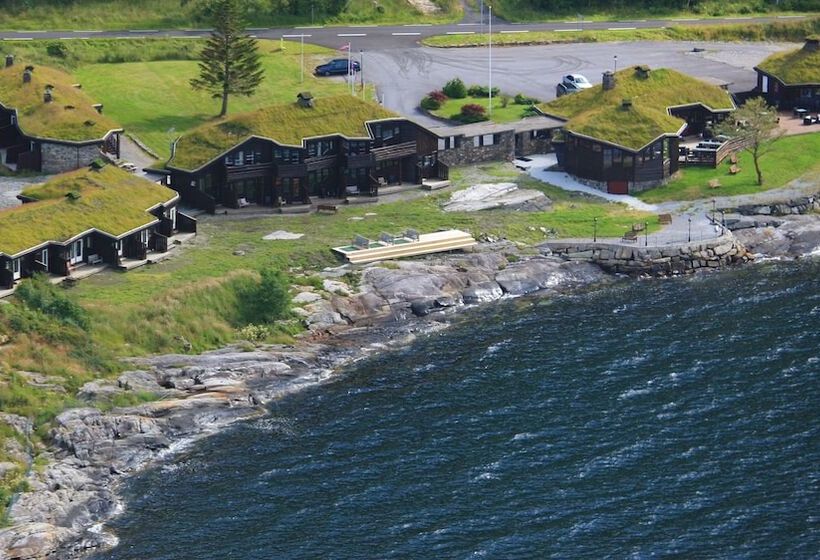 בית מלון כפרי Brekkestranda Fjord