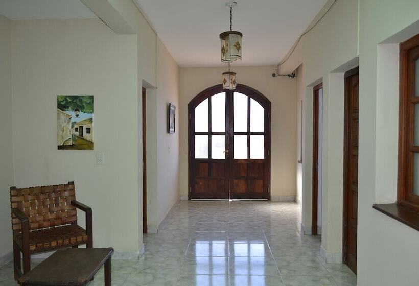 酒店 Cabañas Y Hostal Las Marias