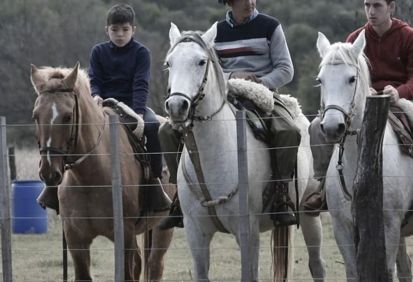 호텔 De Campo Granja El Aromo