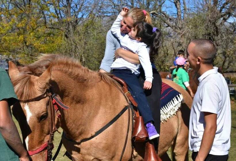 호텔 De Campo Granja El Aromo