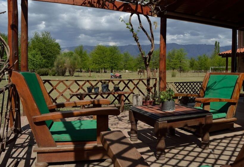 호텔 De Campo Granja El Aromo