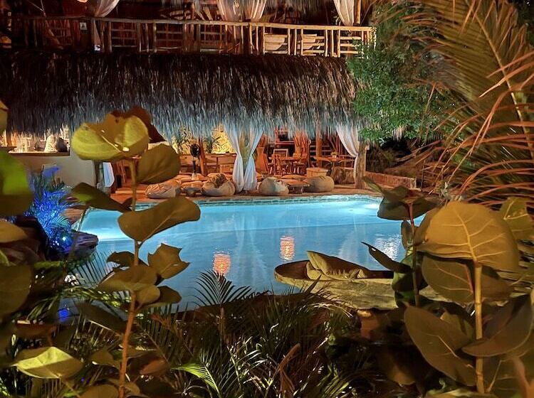 هتل Ecoxata  Adults Only