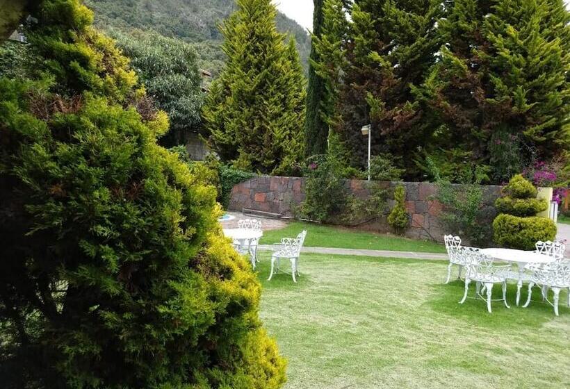 فندق Estancia Campestre   7 Robles