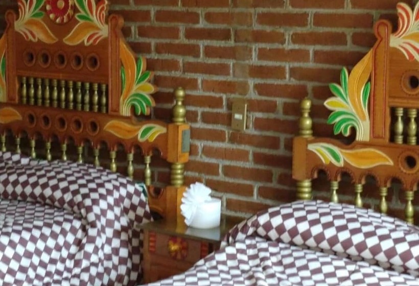 فندق Estancia Campestre   7 Robles