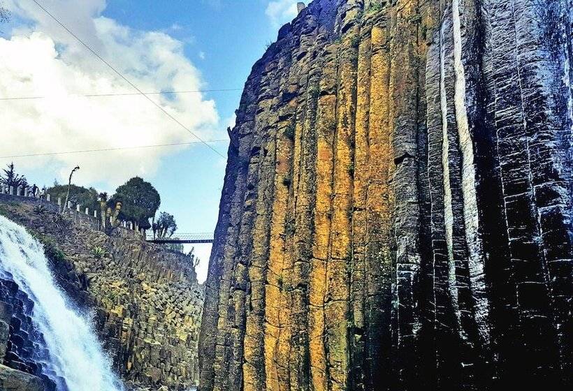 فندق Estrella De Huasca