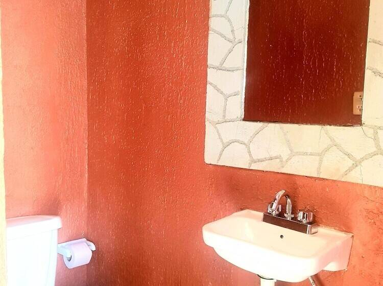 فندق Estrella De Huasca