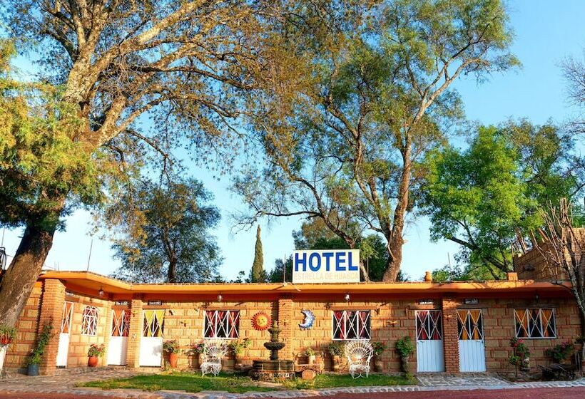 فندق Estrella De Huasca