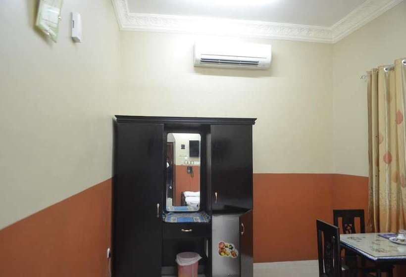 هتل Five Continents