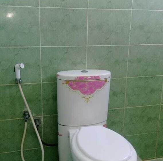 هتل Five Continents