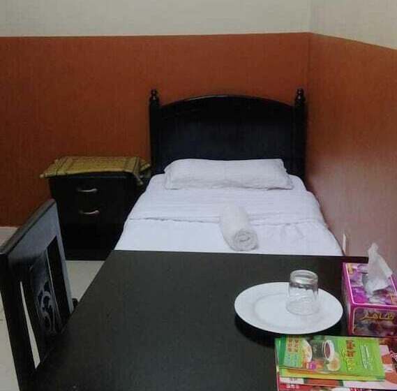 هتل Five Continents