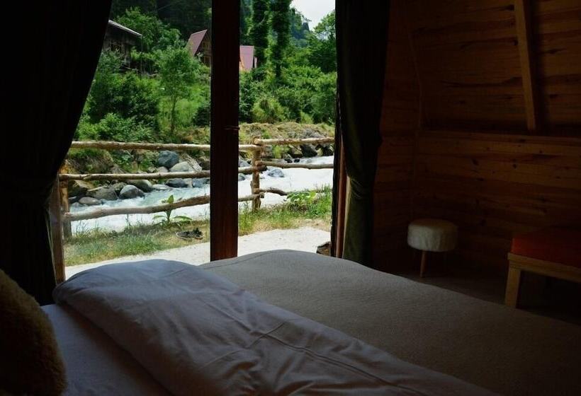 ホテル Foga Bungalov