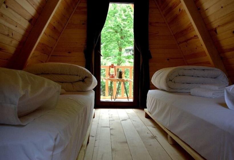 ホテル Foga Bungalov