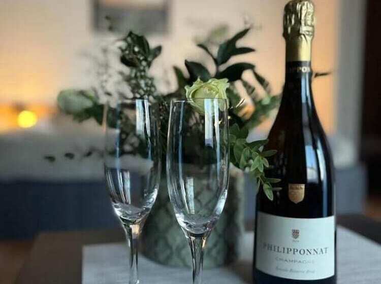 Отель Fröjel Resort & Spa