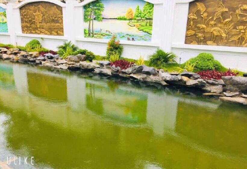 هتل Hoang Nham Luxury