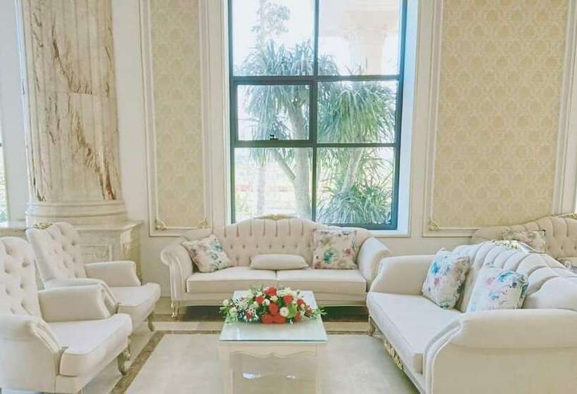 هتل Hoang Nham Luxury