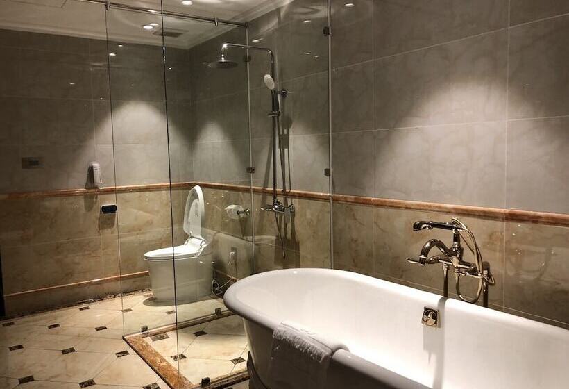 هتل Hoang Nham Luxury