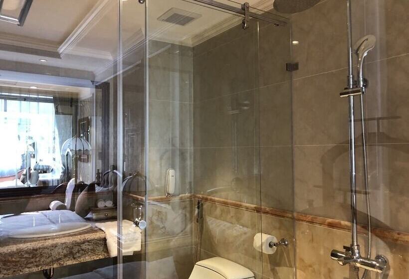 هتل Hoang Nham Luxury