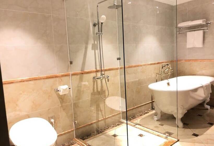 هتل Hoang Nham Luxury