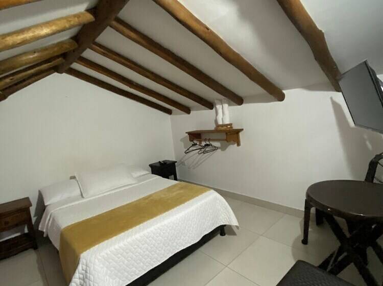 هتل Hospedaje Villa Monica