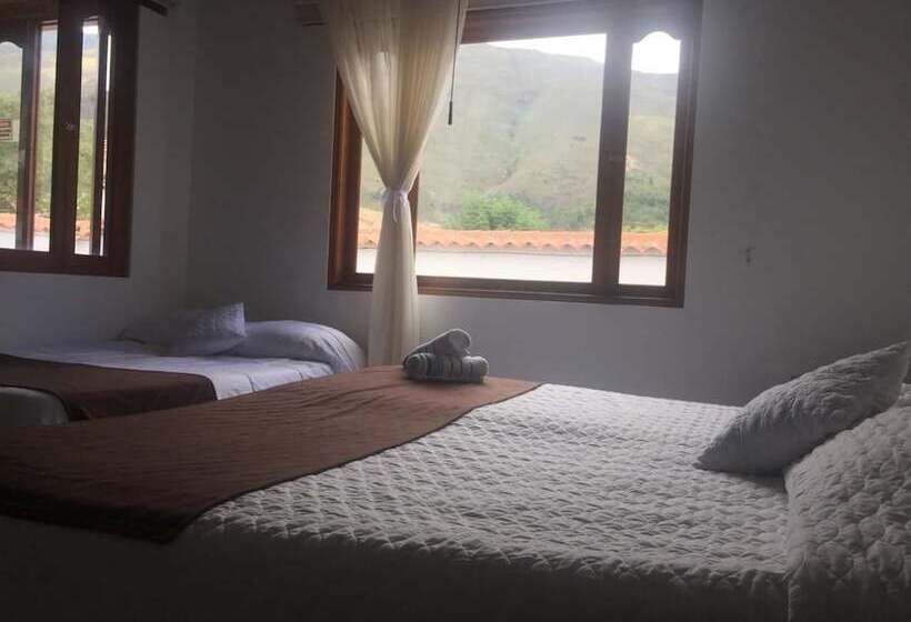 هتل Hospedaje Villa Monica