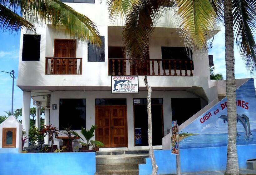 فندق Hostal Los Delfines