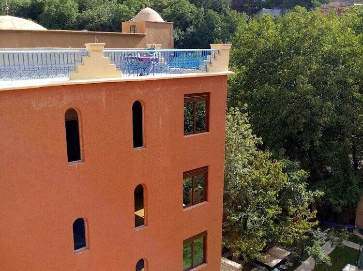 호텔 Hôtel Restaurant Les Etoiles Du Toubkal